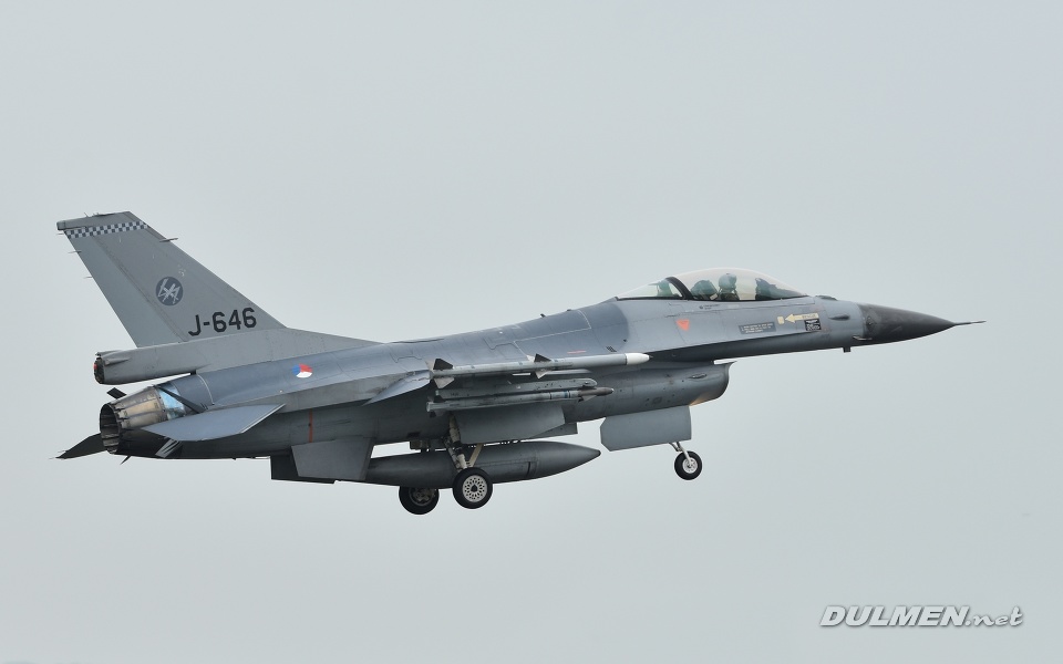 F-16AM J-646 312sqn